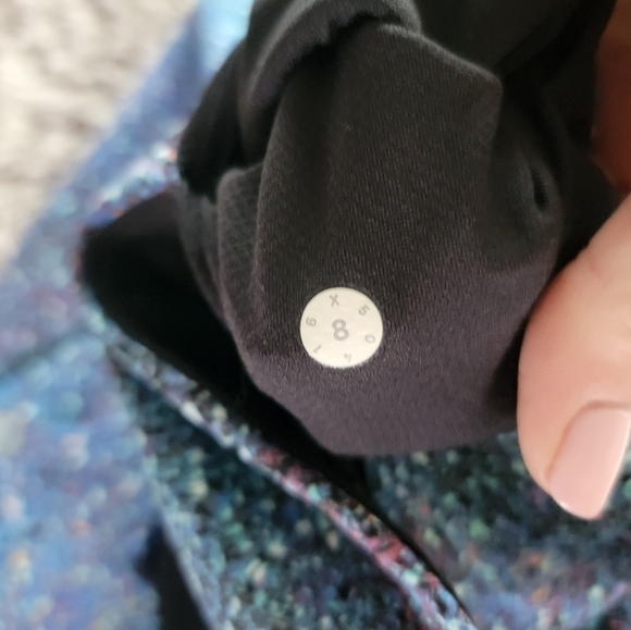 Lululemon Inspire Tight II 8 - Picture 14 of 14